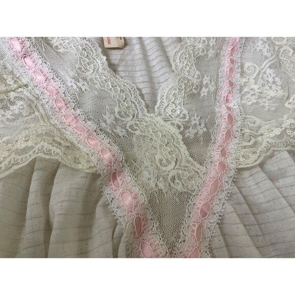 VTG LILY OF FRANCE Granny core Cottage core NIGHTGOWN SZ L Cream SATIN LACE - Picture 7 of 12